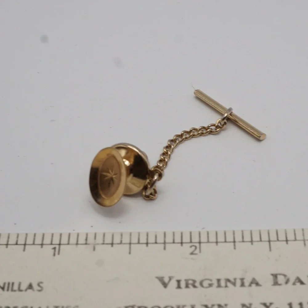 Vintage 14K Yellow Gold Starburst Oval Tie Tack with Safety Chain 0.48g